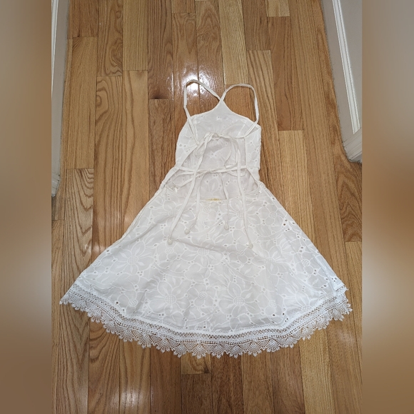 11. NWT WAIMARI BROMELIA MINI DRESS IN WHITE - Picture 3 of 5